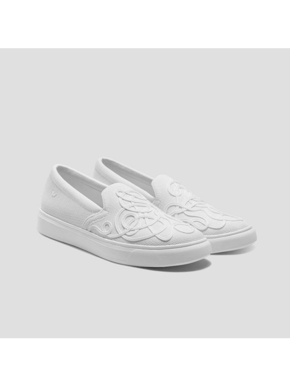 VIVAIA VTune Slip On
Lightweight Cloud Comfort Sneakers, White, size 8 /39 EUC!